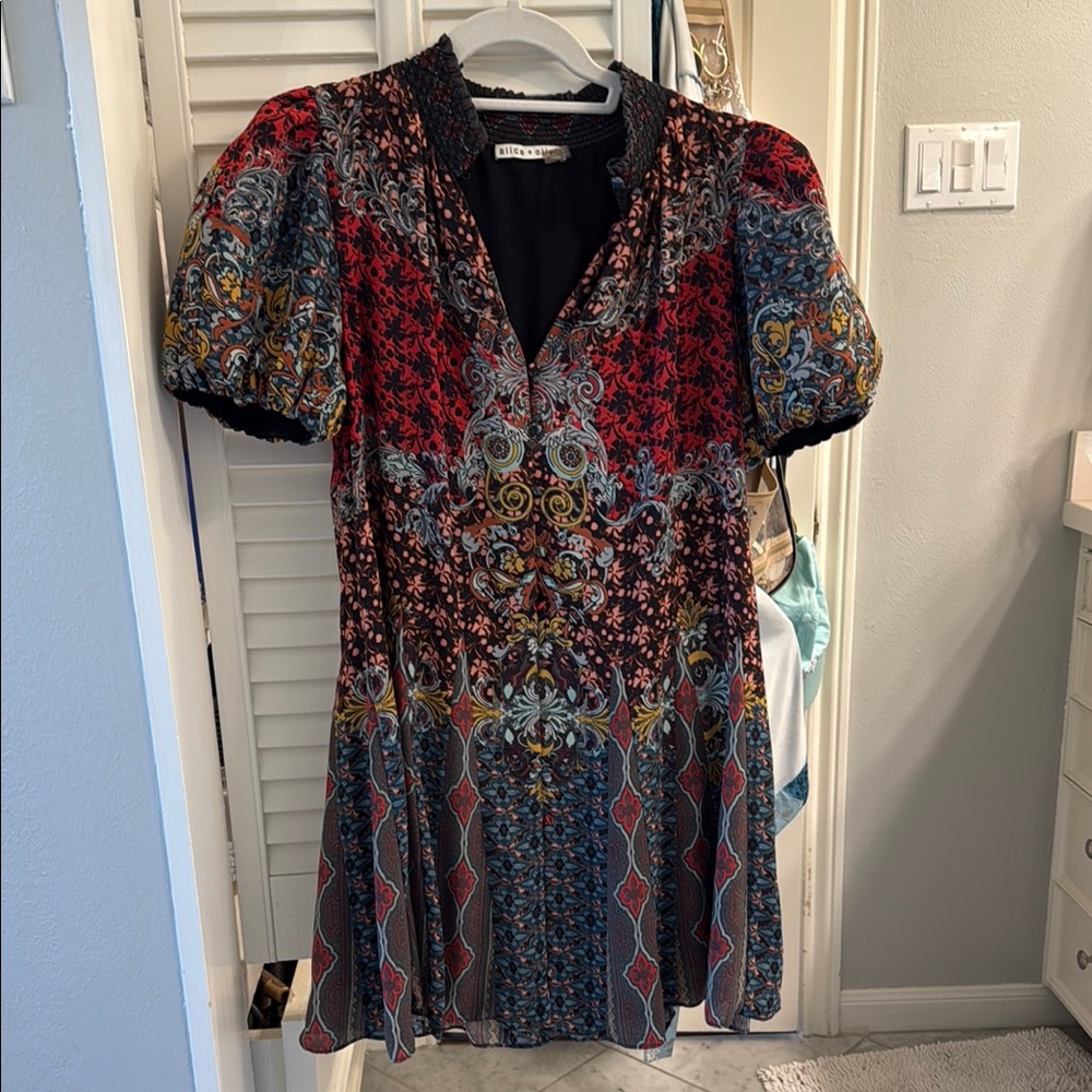 Alice and Olivia  Multicolor Patterned Dress, size 6
